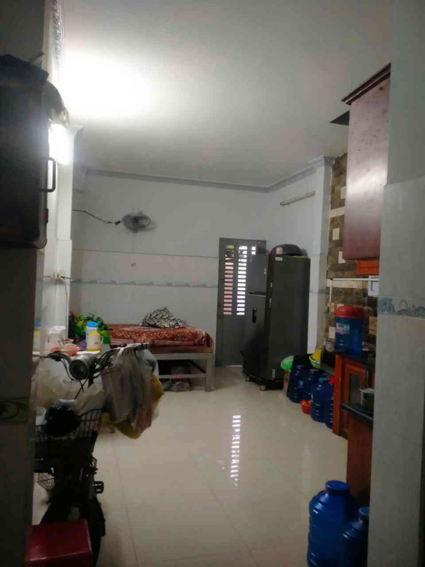 Nhà mặt phố 2 tầng, mặt tiền xe hơi, kinh doanh đỉnh tại Tân Phú