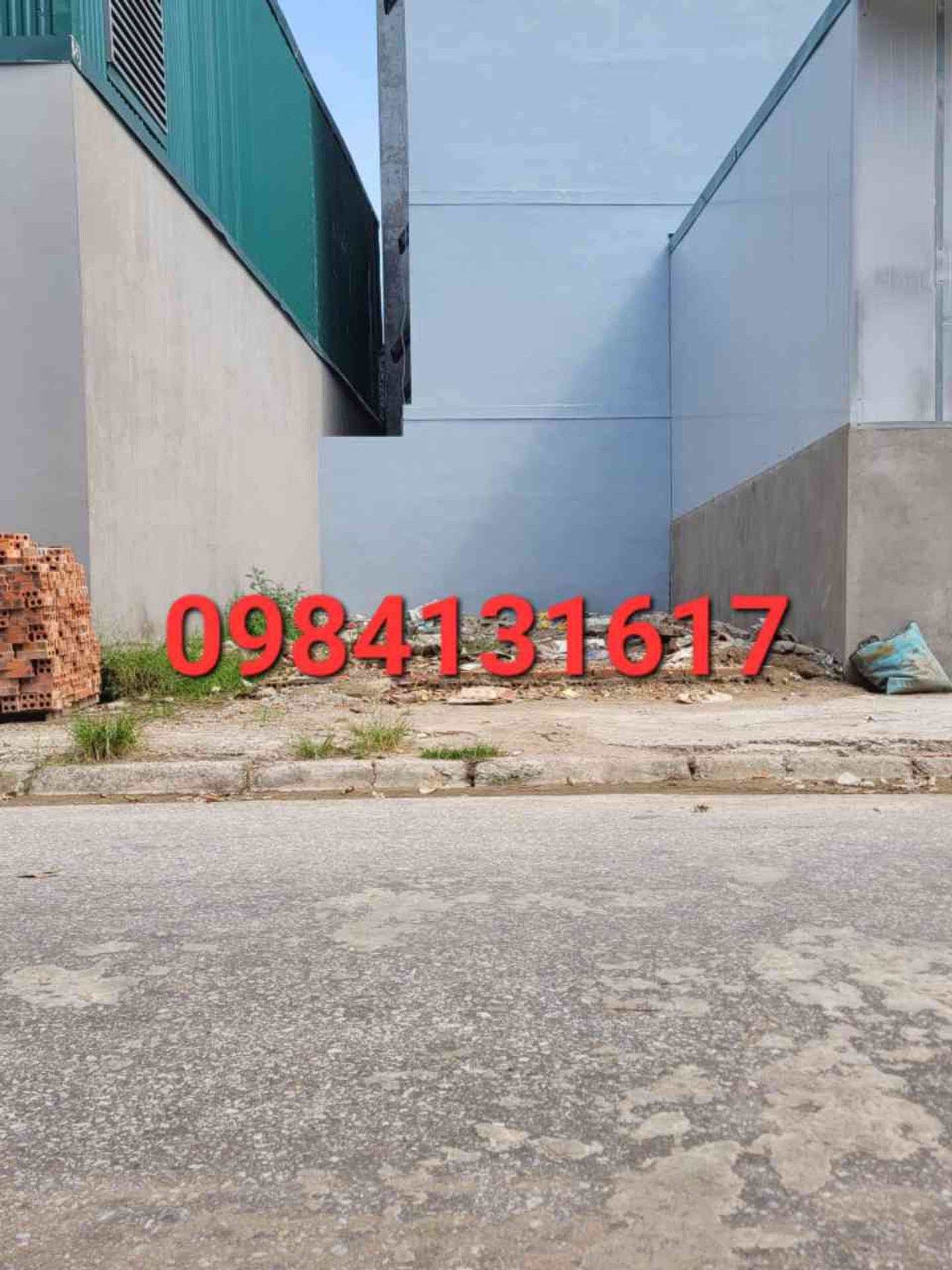 Bán Đất hiếm Phố Hoa Động Cự Khối PHÂN LÔ Ô TÔ TRÁNH VỈA HÈ 50m- mặt tiền 5.2m 9.6 tỷ.