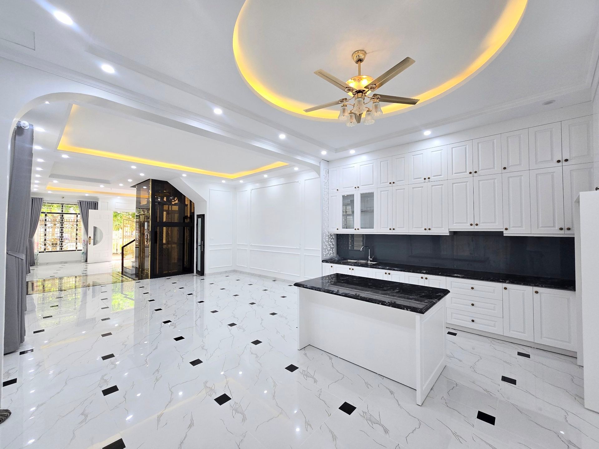 BÁN BIỆT THỰ SÀI ĐỒNG 150M2- 4 TẦNG THANG MÁY - SÂN VƯỜN, VIEW THOÁNG - 46 Tỷ