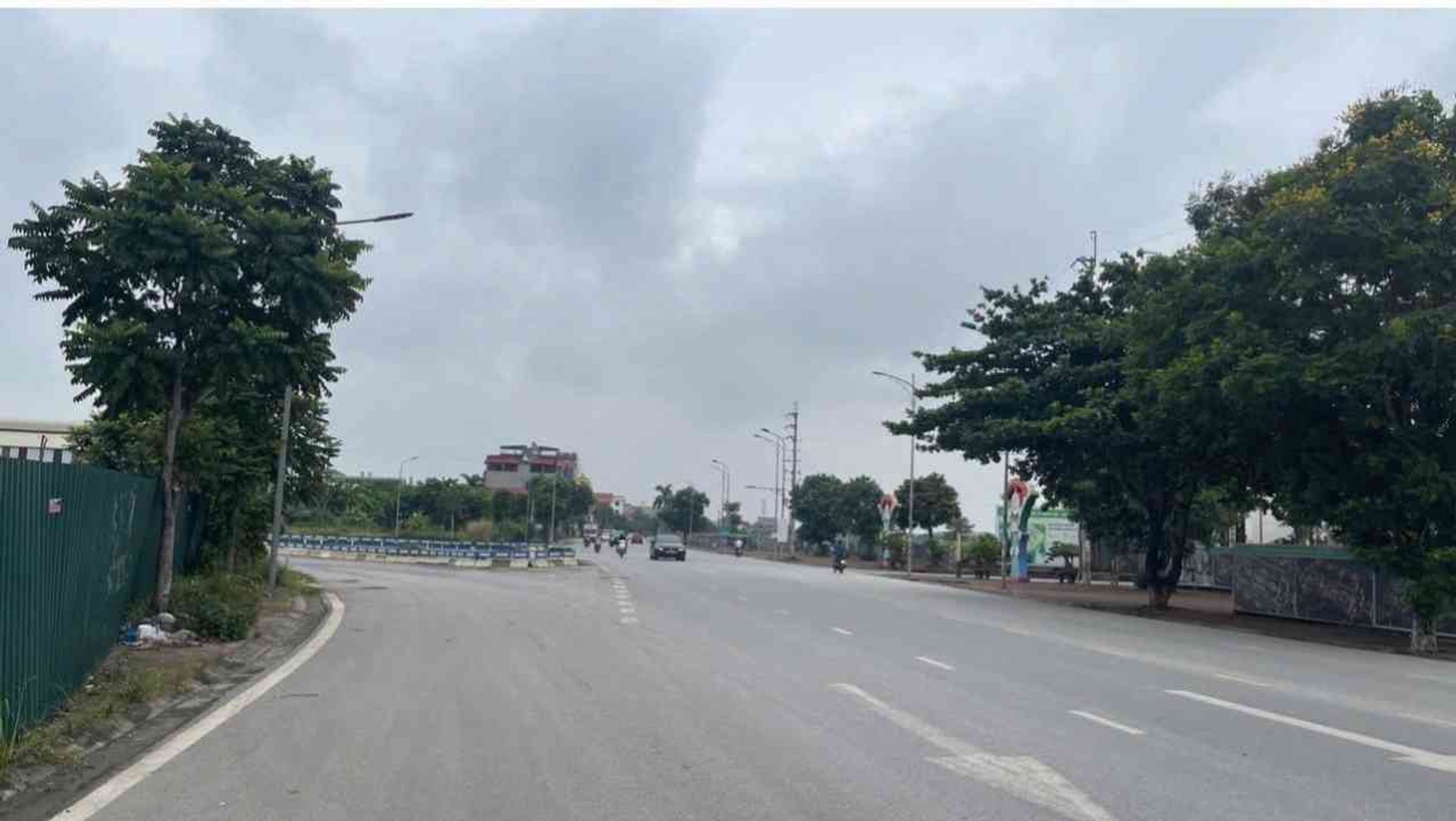 LÔ GÓC-KĐT GIA ĐÔNG-CẠNH KCN THUẬN THÀNH 3