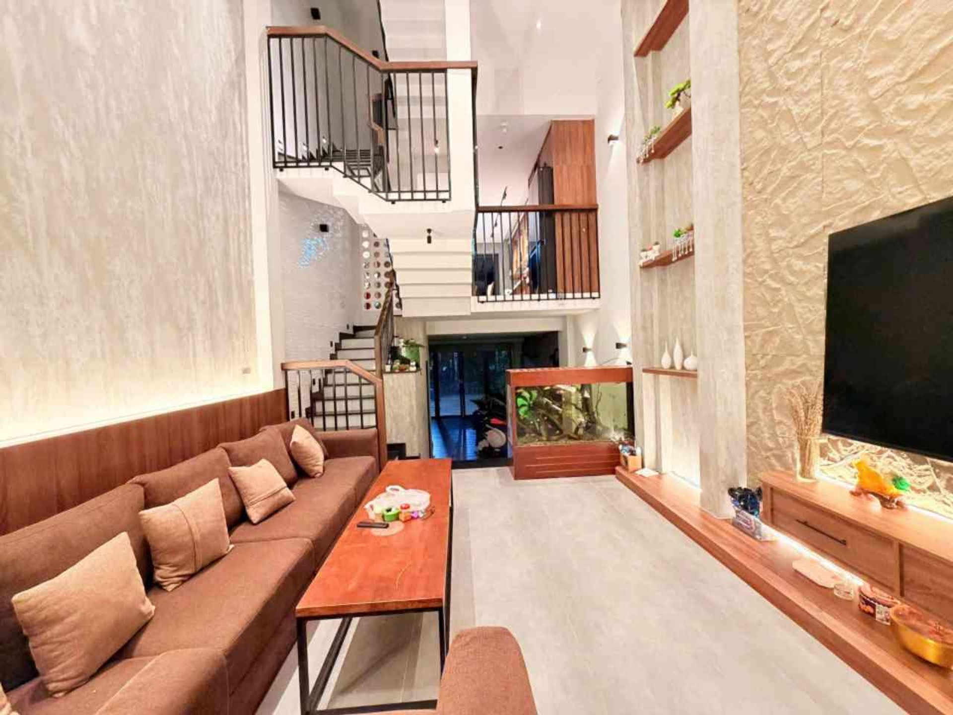 Bán nhà Phạm Văn Chiêu 65m2, 5 tầng 4PN hẻm ôtô, Full Nội Thất