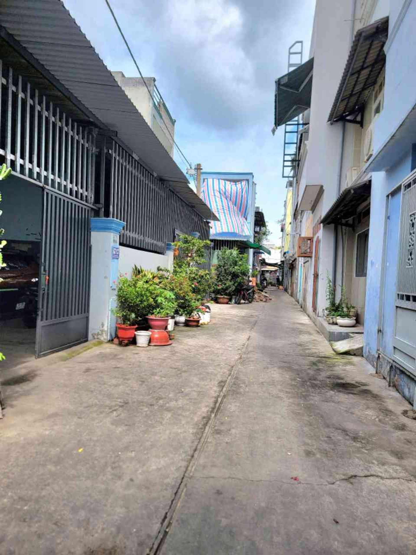 NHÀ ĐẸP TRẦN QUANG CƠ, TÂN PHÚ – 52M² – 3 TẦNG – HẺM XE HƠI THÔNG – 7 TỶ