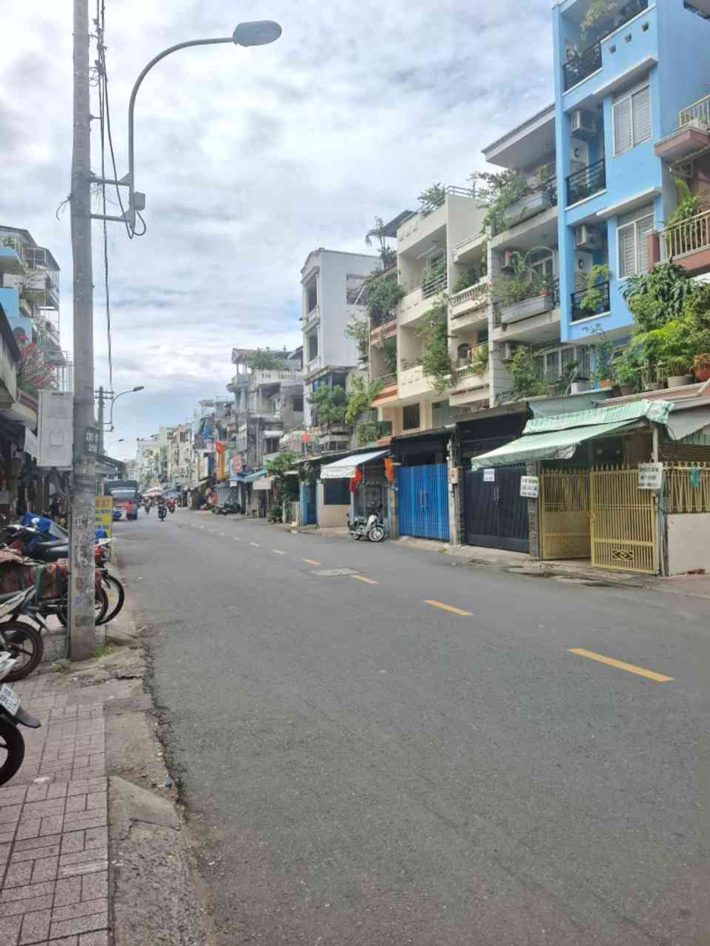 Nhà Mặt Phố Sầm Uất Quận 10 Giá Mới 29 Tỷ