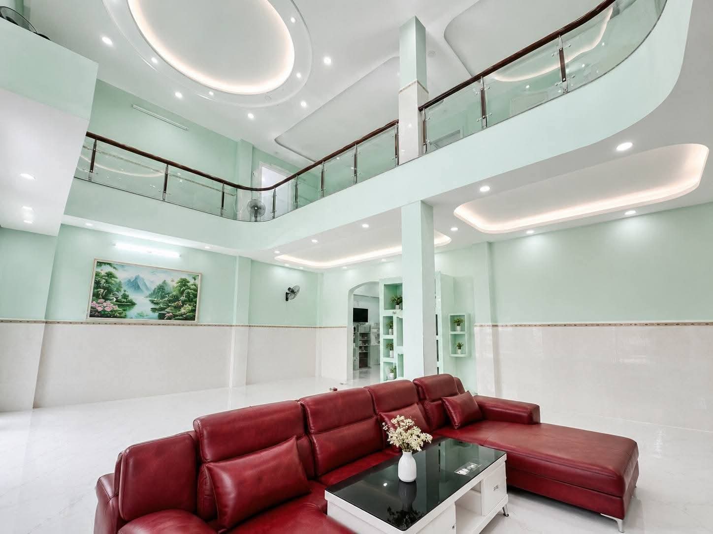 🔥 MTKD KHU BÀN CỜ – NGANG KHỦNG 10M – GIÁ NHỈNH 80TR/M²

🏢 10x25m • 3 tầng • đường 16m có lề • ki