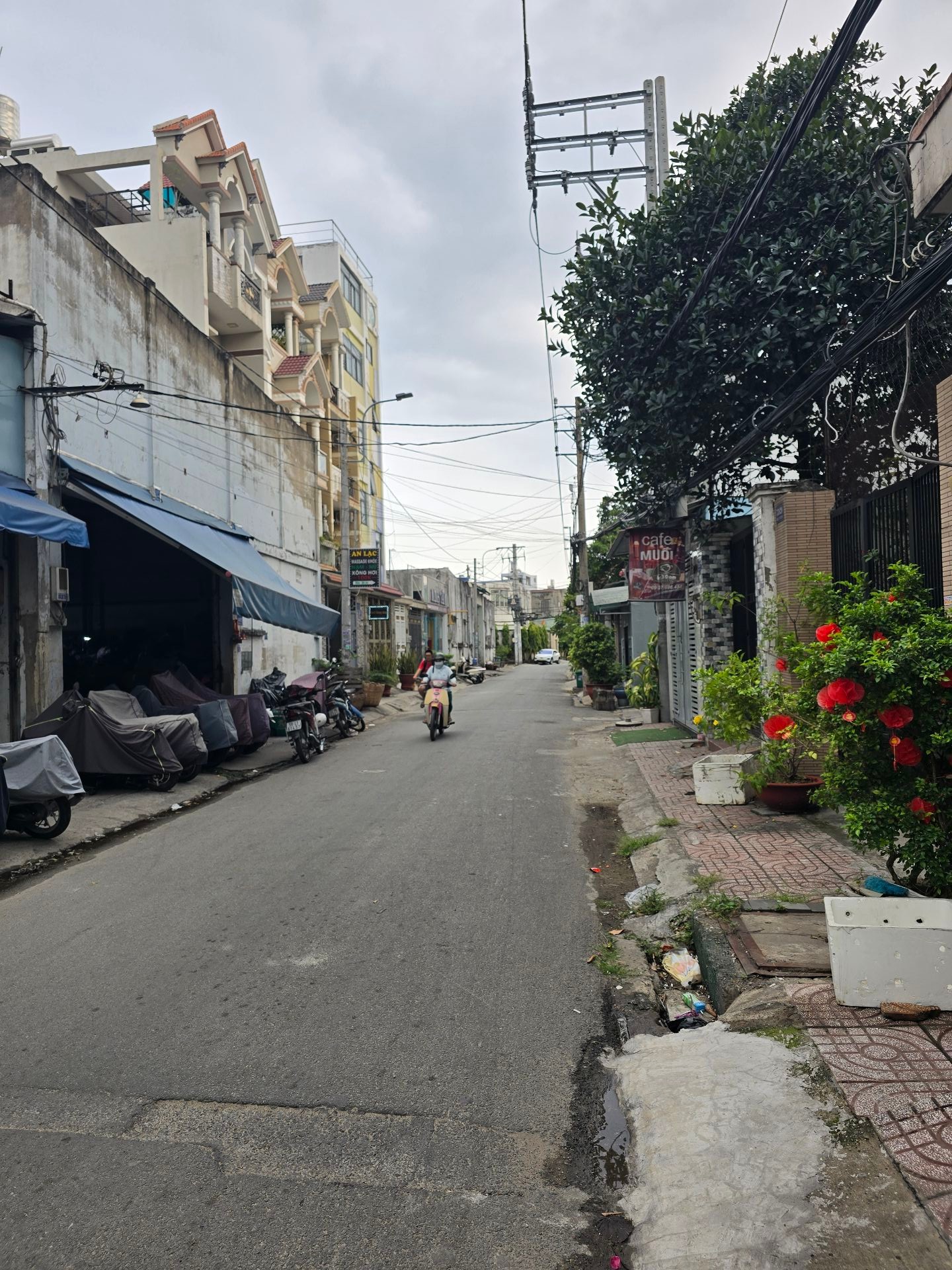 BÁN NHÀ ĐẸP SÁT TỈN.H LỘ 10 - KH.U TÊ.N LỬ.A - HẺM XE HƠI - ( 4.5X20M ) NHỈNH 5$