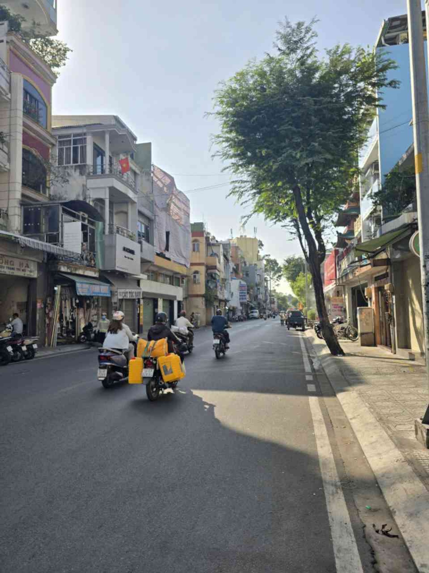 Bán nhà riêng tại phường Sư Vạn Hạnh, 4 tầng, 3 phòng ngủ, pháp lý rõ ràng