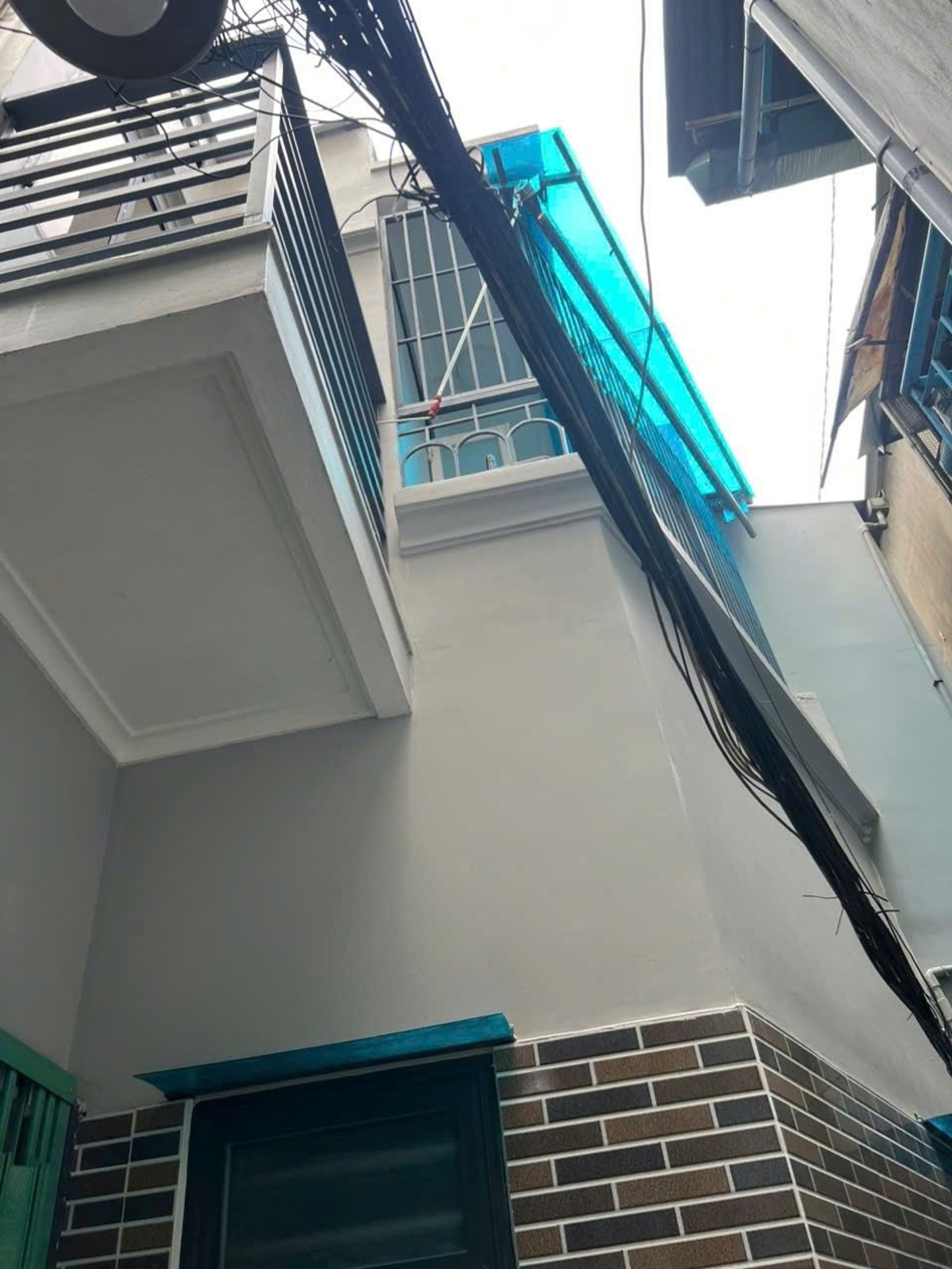Nhà đẹp hẻm thông gần Quận 1, Phú Nhuận