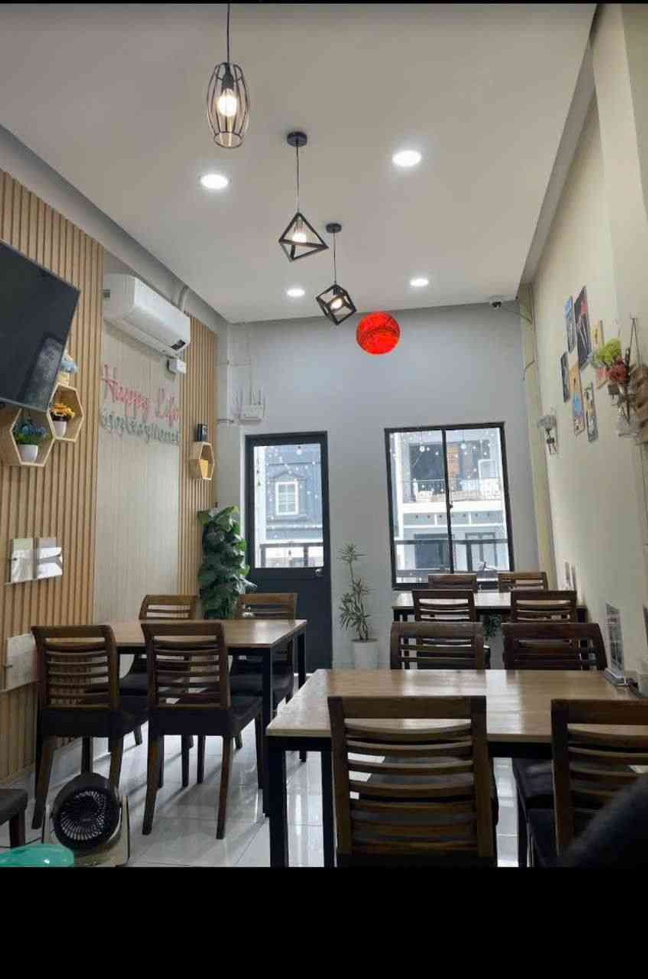 Nhà mặt phố Quận 1, giá sốc chỉ 19.99 tỷ