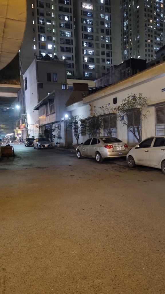 Biệt thự song lập đẳng cấp tại Lĩnh Nam với thiết kế hiện đại và vị trí chiến lược - cạnh Times Cty