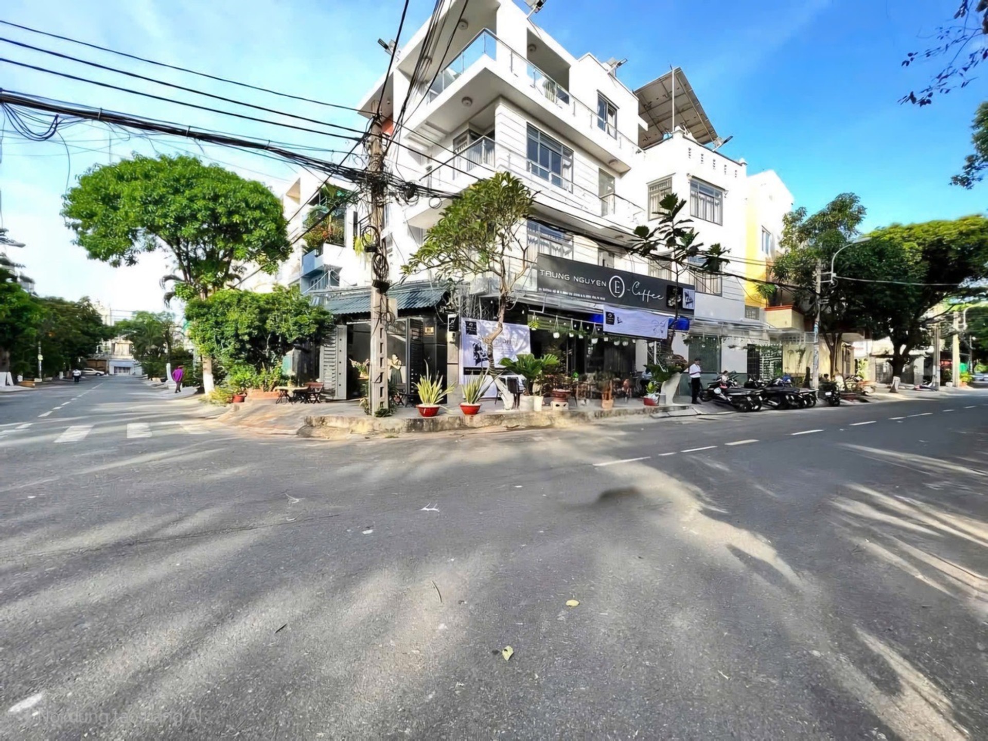 Nhà mặt phố lô góc giá trị lớn ngay khu tên lửa- Bình Tân - cơ hội vàng cho nhà đầu tư