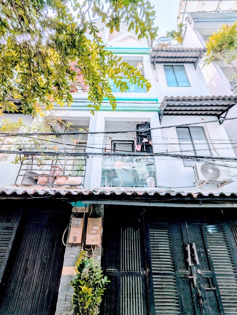 Bán căn hộ dịch vụ 3 tầng, hẻm xe hơi tại quận 7 nhinh 6