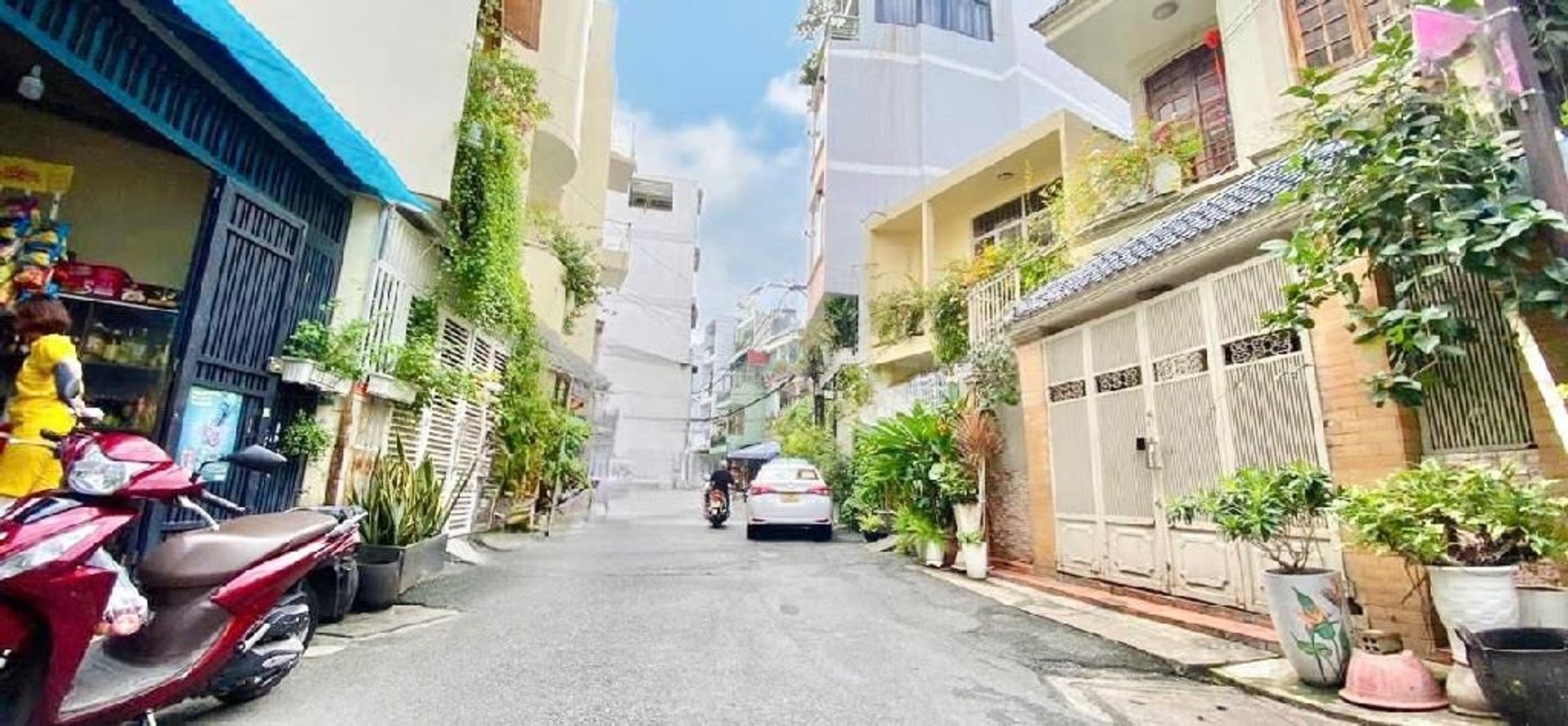 Nhà 3 tầng siêu tiện nghi gần Quận 10, Tân Bình