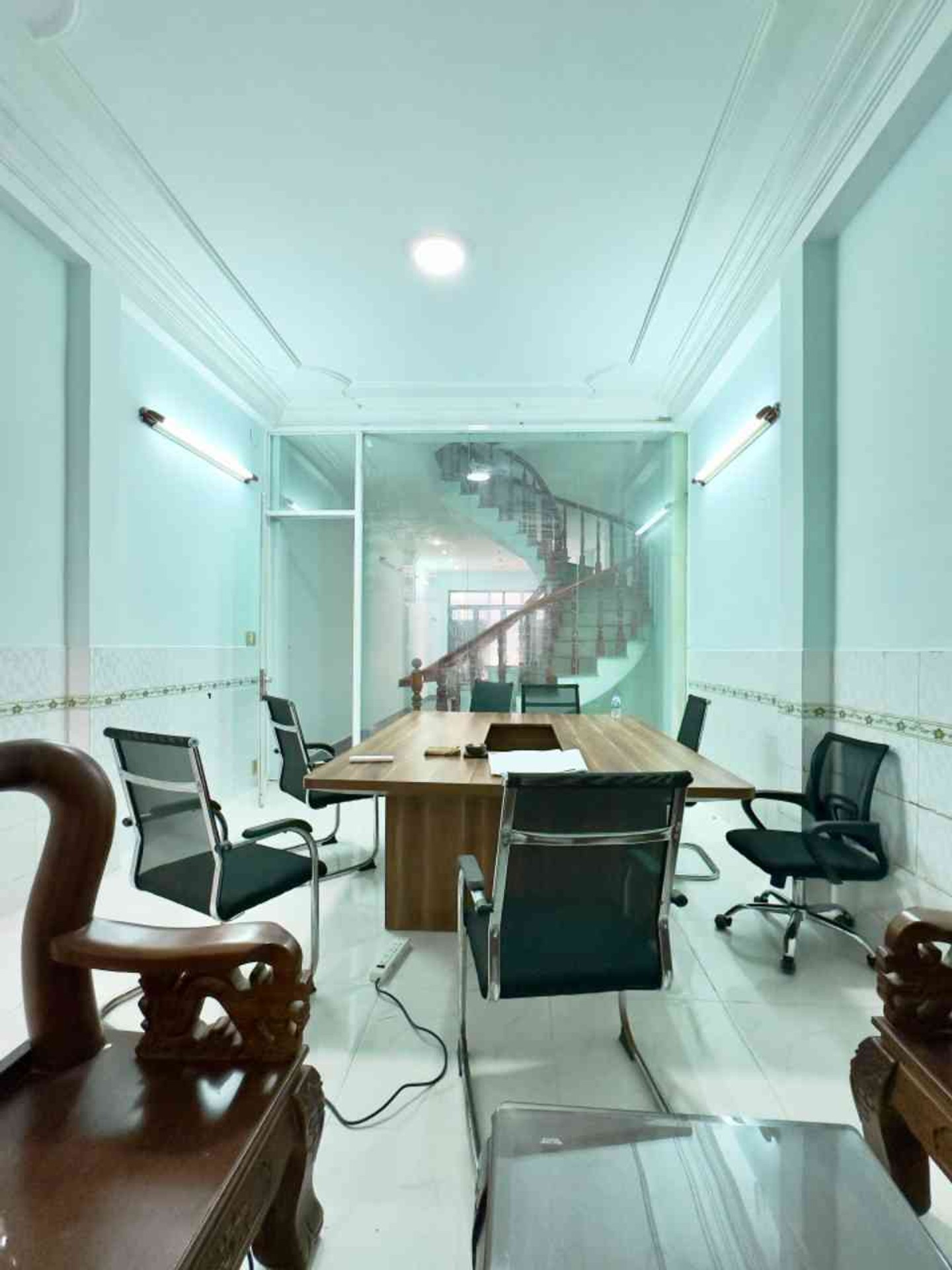 Bán nhà mặt phố Hoa Lan, Phú Nhuận, 4 tầng, mặt tiền 4m, giá 24 tỷ