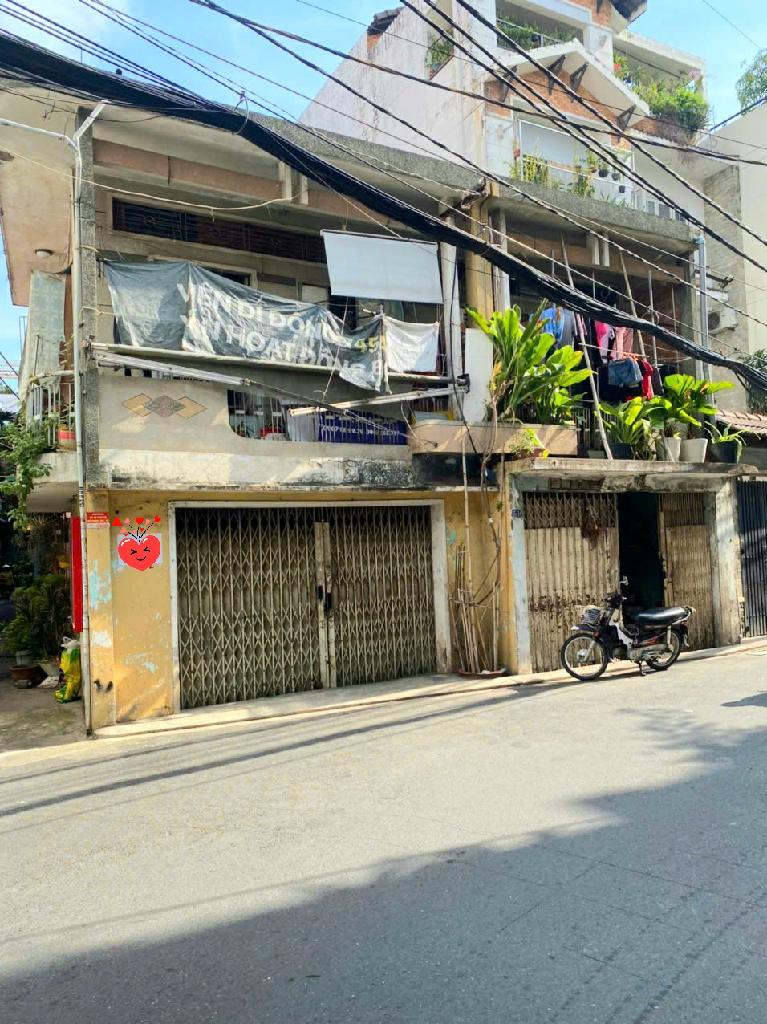 Nhà lô góc 2 tầng diện tích 96.5m² tại quận Tân Bình giá 14 tỷ