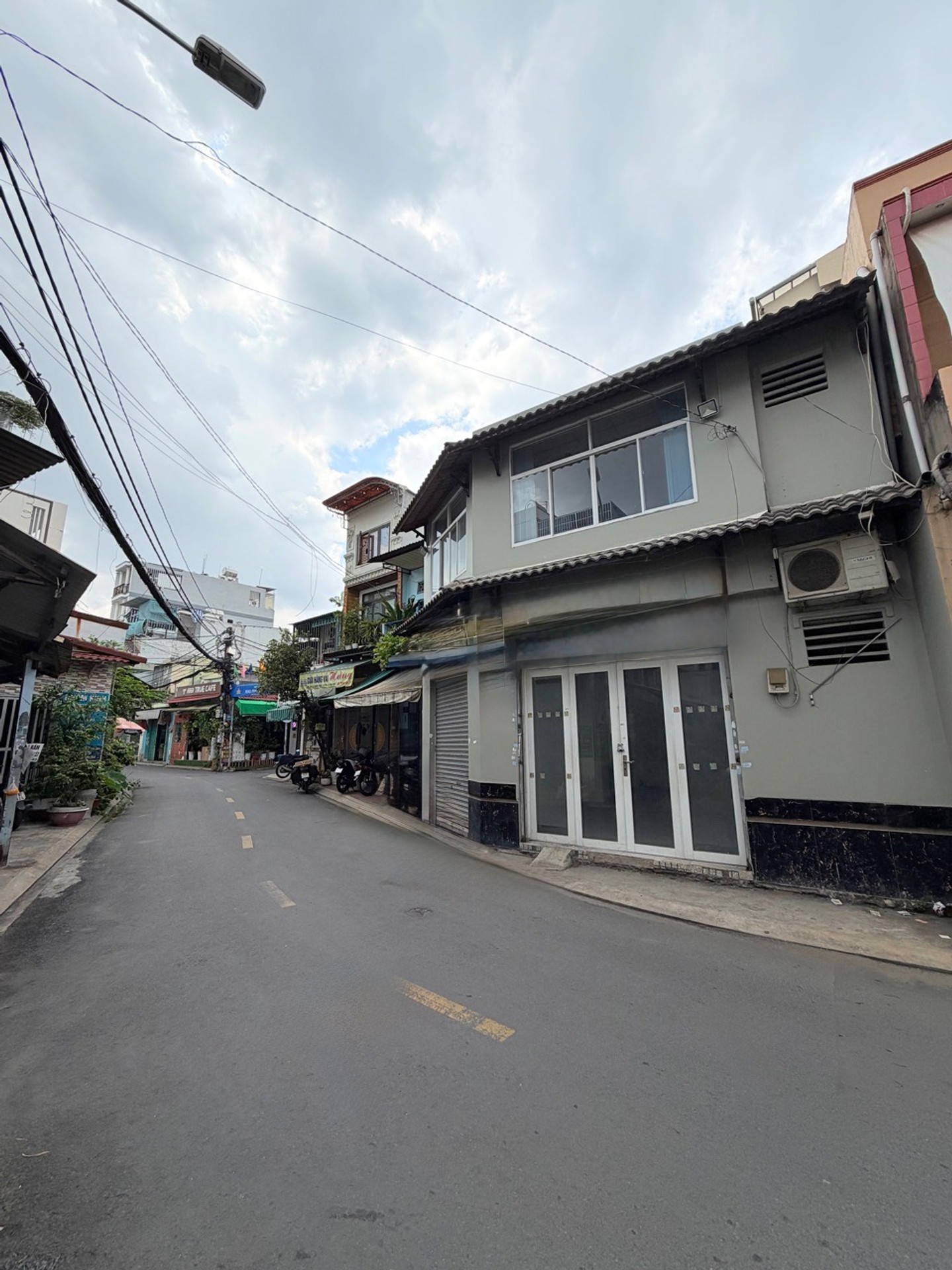 Nhà mặt phố Phú Thọ Hòa, mặt tiền rộng - Kinh doanh cực đỉnh