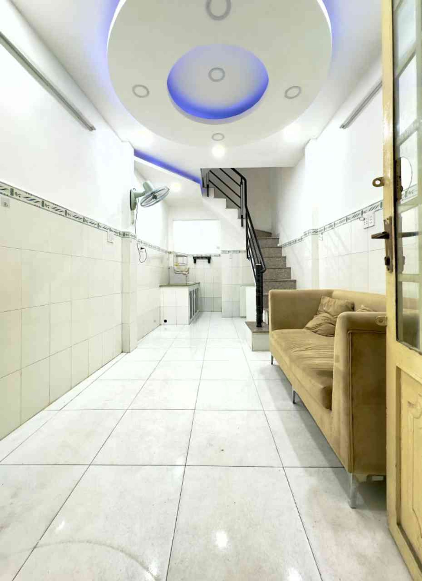 Nhà 3 tầng trung tâm Quận 1, giá tốt cho thuê ổn định