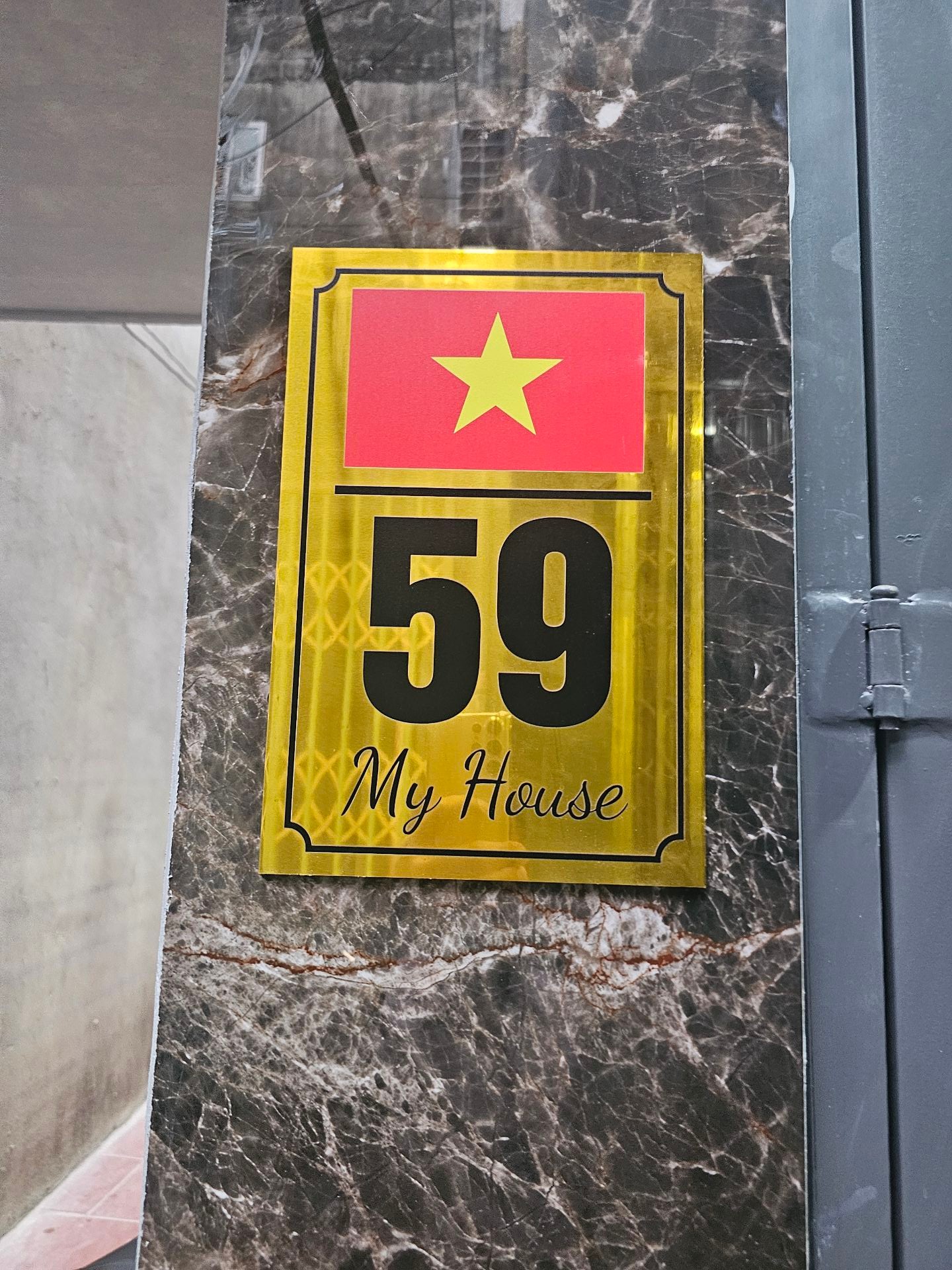 Nhà Lô Góc 5 Tầng Cực Hiếm Tại Phố Lê Lợi, Hà Đông