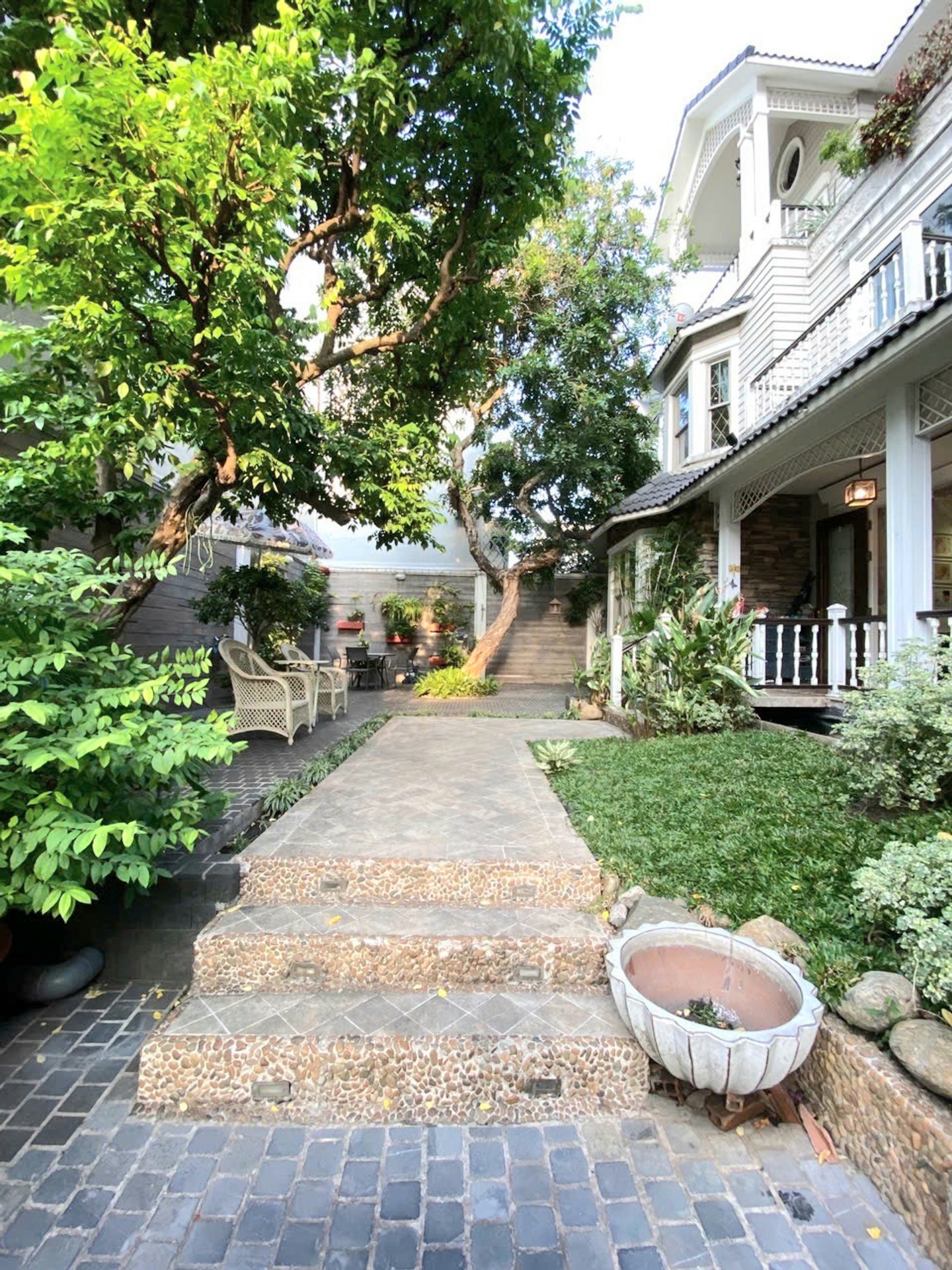 Siêu biệt thự liền kề đẳng cấp giữa trung tâm sôi động