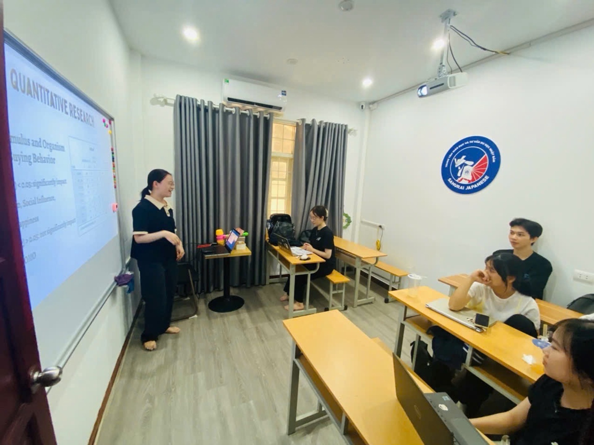 Bán nhà riêng khu phân lô . Cầu Giấy