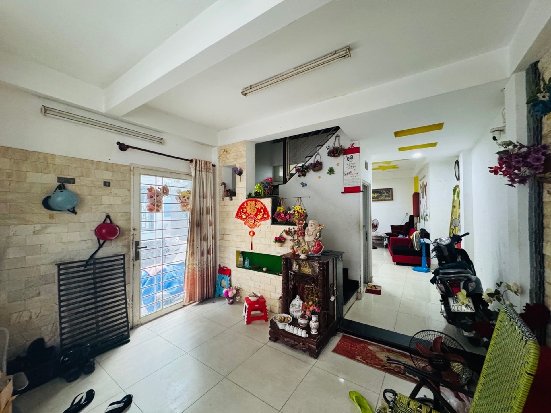 Nhà đẹp 2 mặt tiền hẻm quận 10, thoáng sáng, tiện kinh doanh
