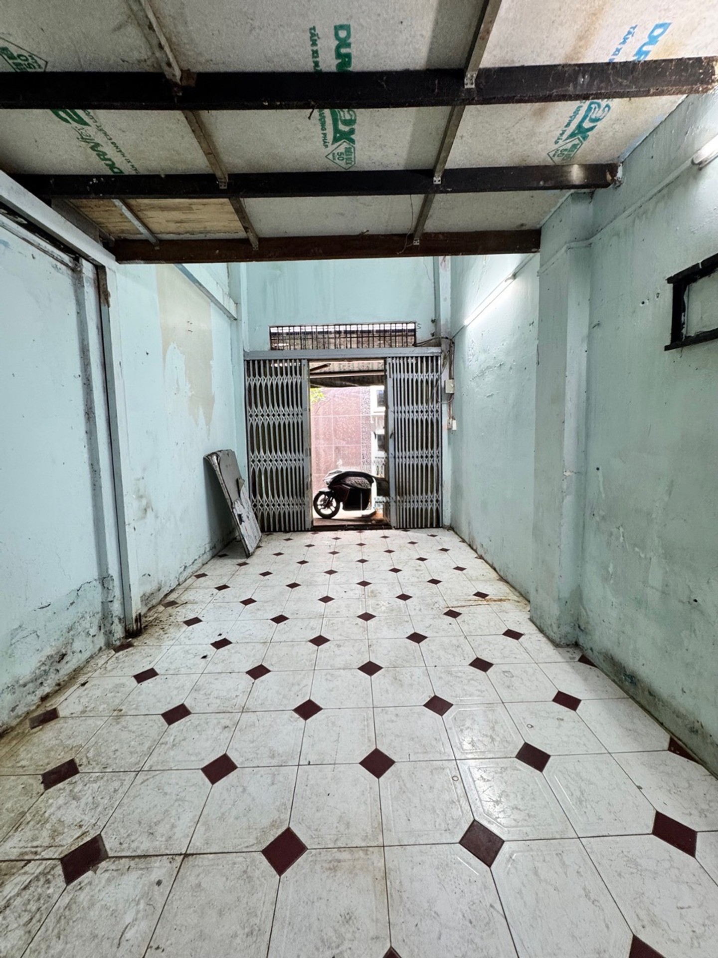 Bán nhà riêng hẻm ba gác, trung tâm Quận 10, diện tích 67 m2, pháp lý cơ sở
