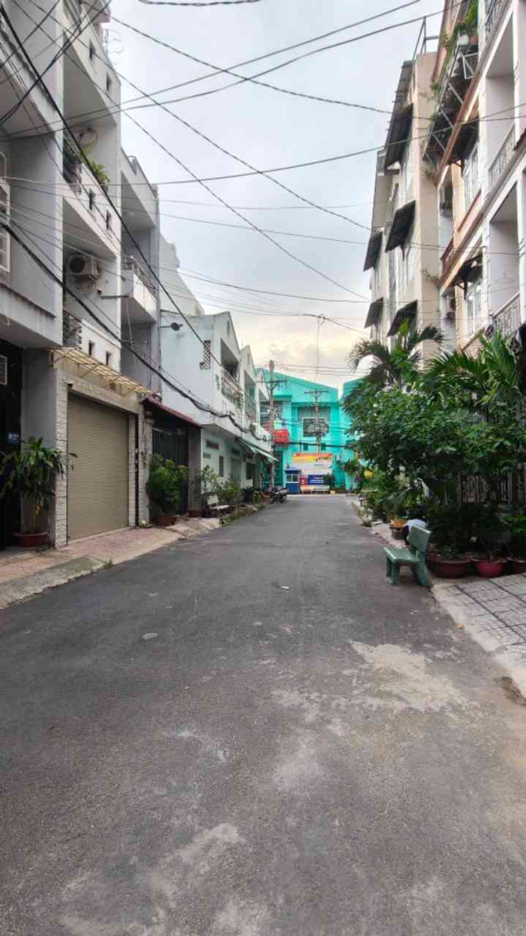 Nhà sang Nguyễn Cửu Đàm, nội thất gỗ đỏ, vào ở ngay