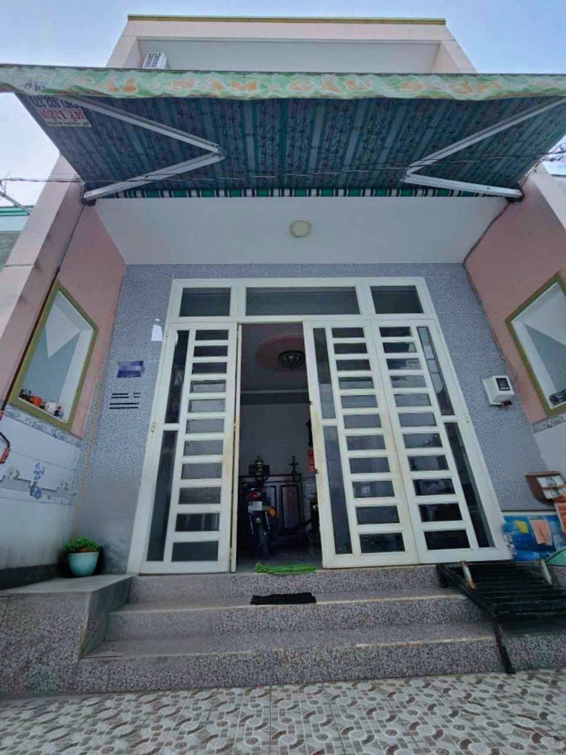 Nhà 2 tầng rộng 80m2, giá siêu tốt tại Bình Tân