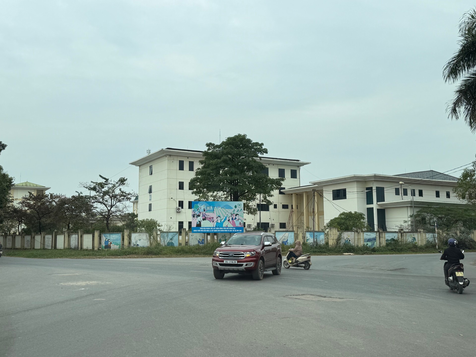 Siêu phẩm lô góc ô tô đỗ cửa, giá sốc giảm ngay 30 triệu