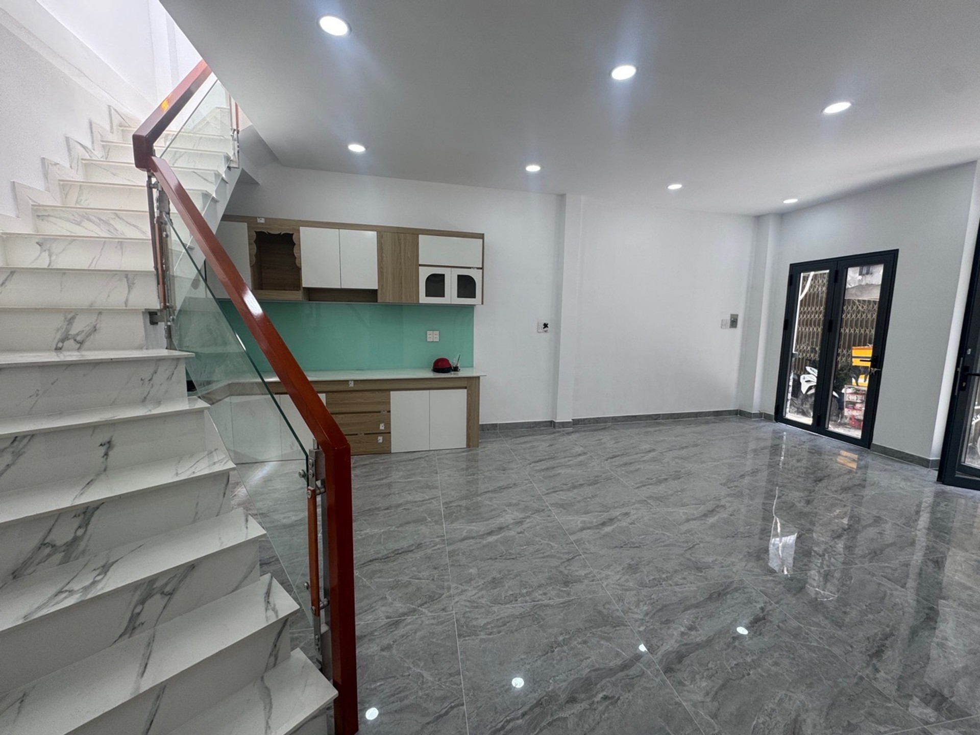 NHÀ ĐẸP, 2 TẦNG, 4 PHÒNG NGỦ, CXPL A, QUẬN 6