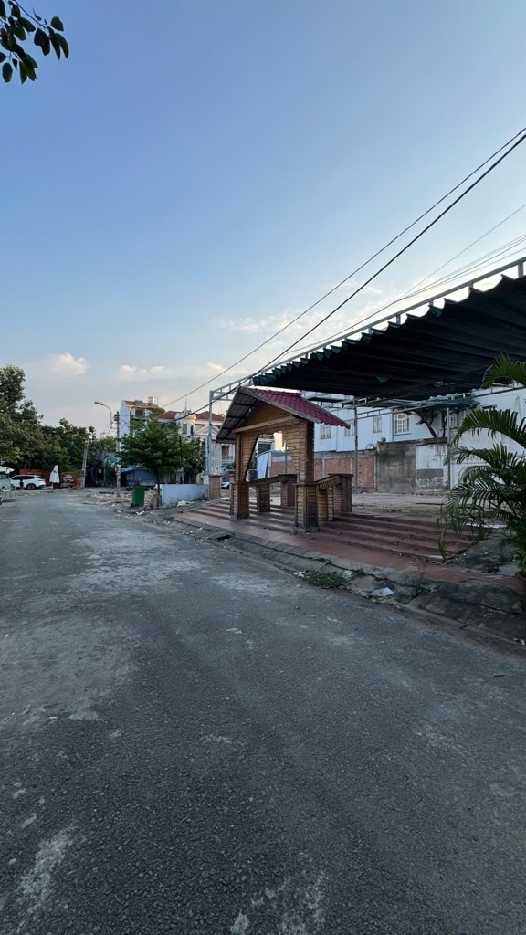 Đất Mặt Tiền KDC Bình Chánh Ngang Rộng View Sông Hồ
