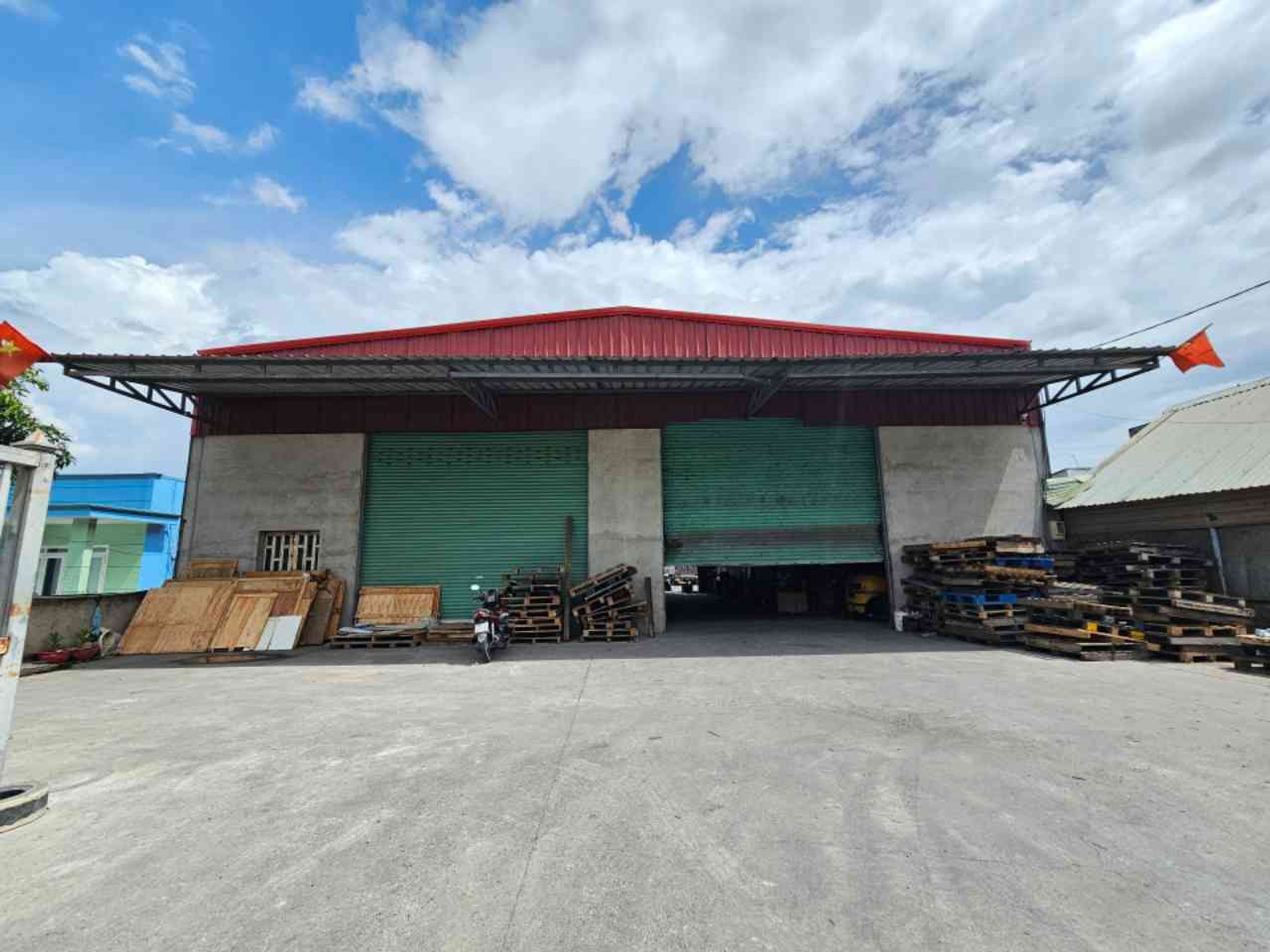 Bán kho xưởng mặt tiền Nguyễn Văn Bứa Hóc Môn giá 35 tỷ