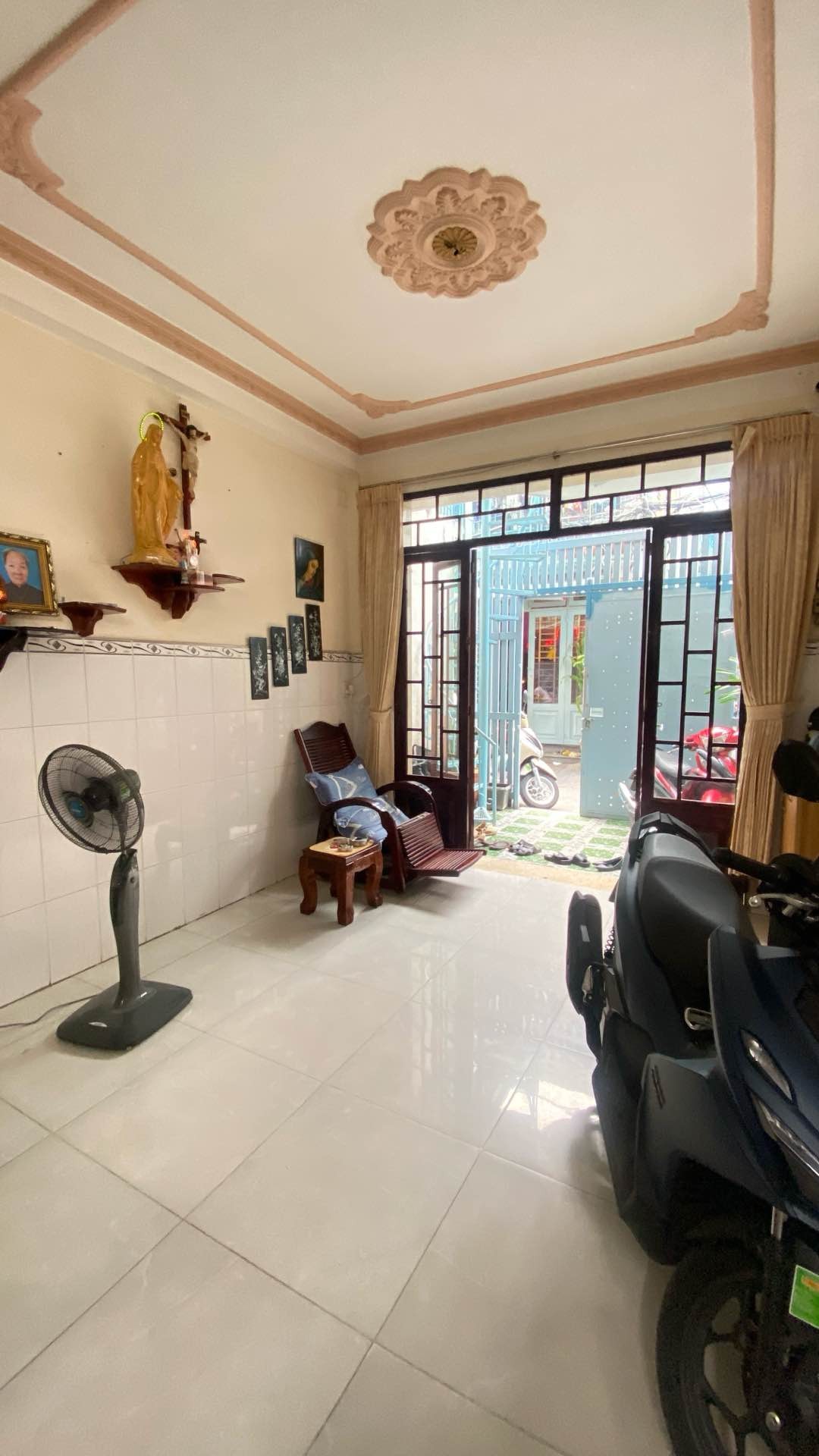 Bán nhà riêng 3 tầng khu vực Nguyễn Bặc, Tân Bình, diện tích 52m2