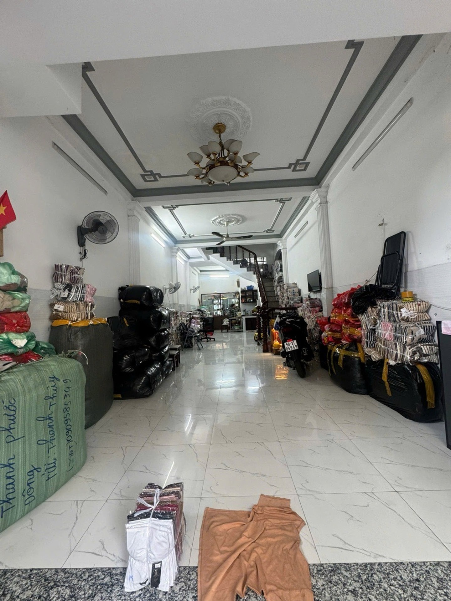 Nhà mặt tiền kinh doanh hẻm rộng Tân Bình, 4 tầng đẹp giá hời