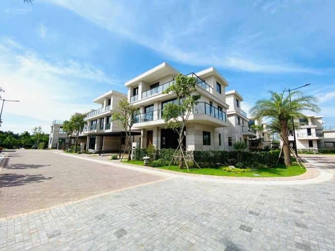 Nhà phố sang trọng tại Khu biệt thự Mizuki Park