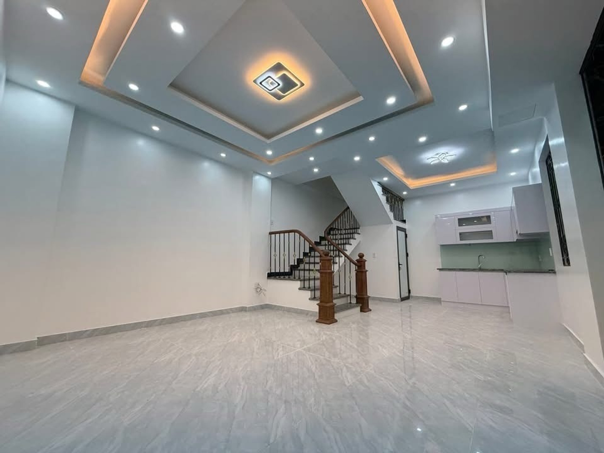 Cơ hội hiếm có: Nhà 3 tầng Đằng Hải, ô tô đỗ cửa, giá chỉ 3,05 tỷ