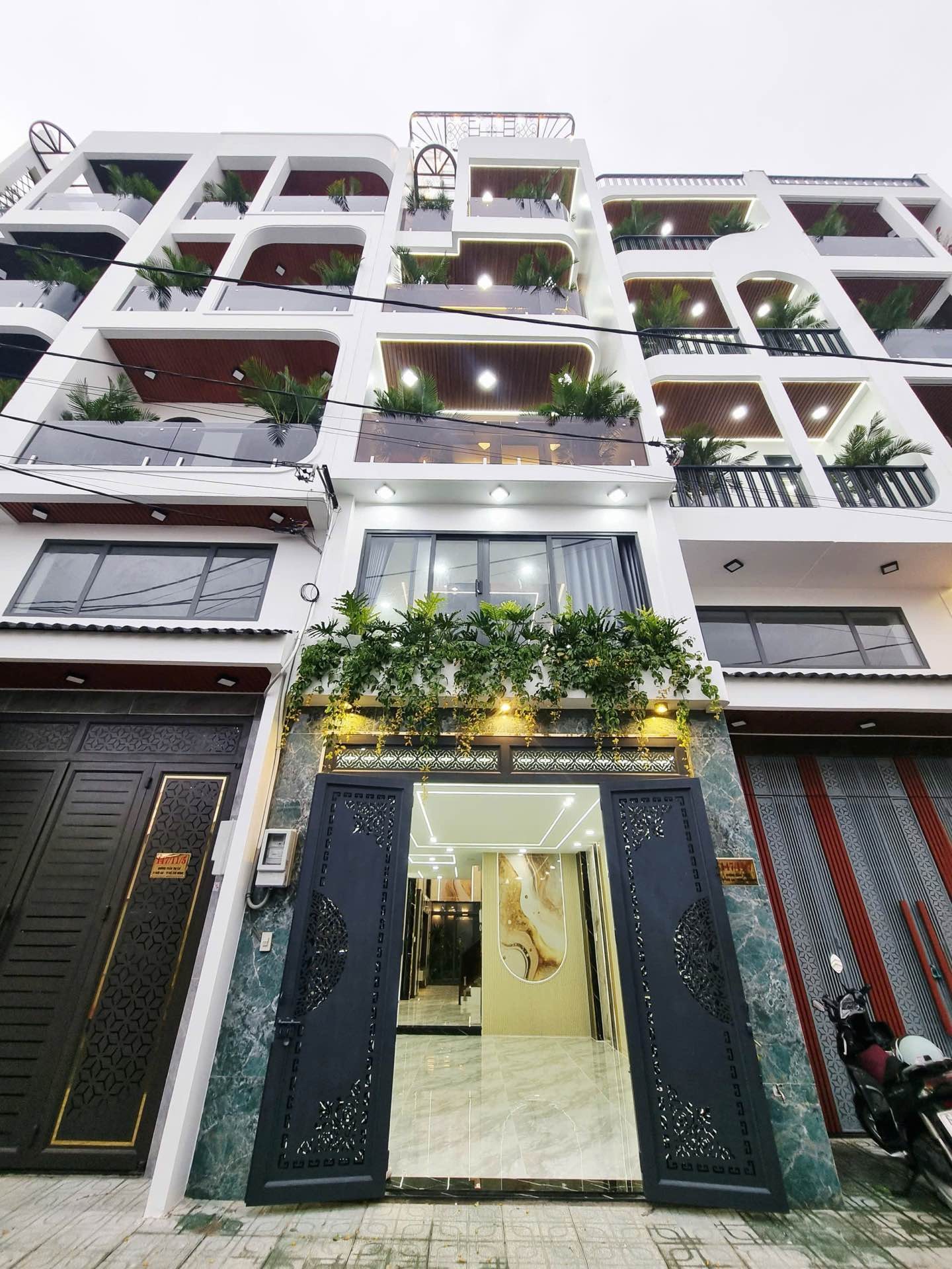 Bán nhà 5 tầng có thang máy tại Trần Thị Cờ Quận 12