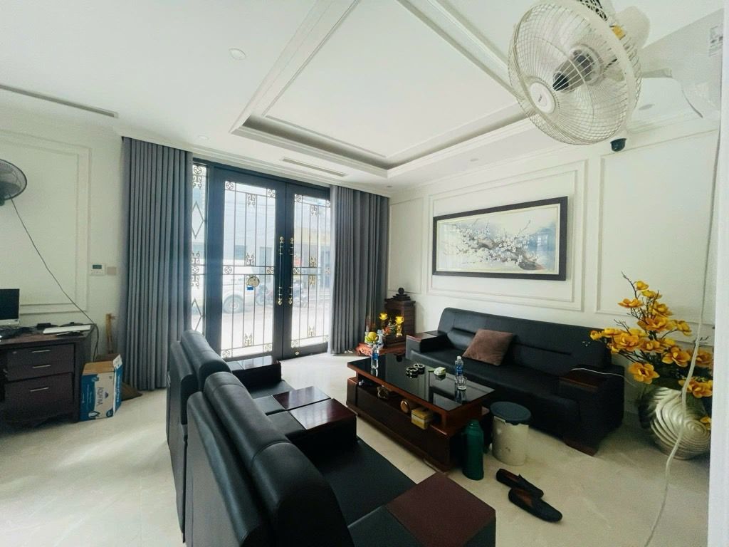 Biệt thự tân cổ điển lô góc thoáng bậc nhất KĐT Văn Quán 80/100m2, 6 tầng, 32 tỷ