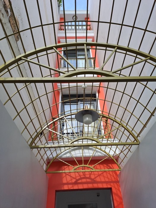 Nhà mới 4 tầng siêu xinh ngay ngã tư Phú Nhuận