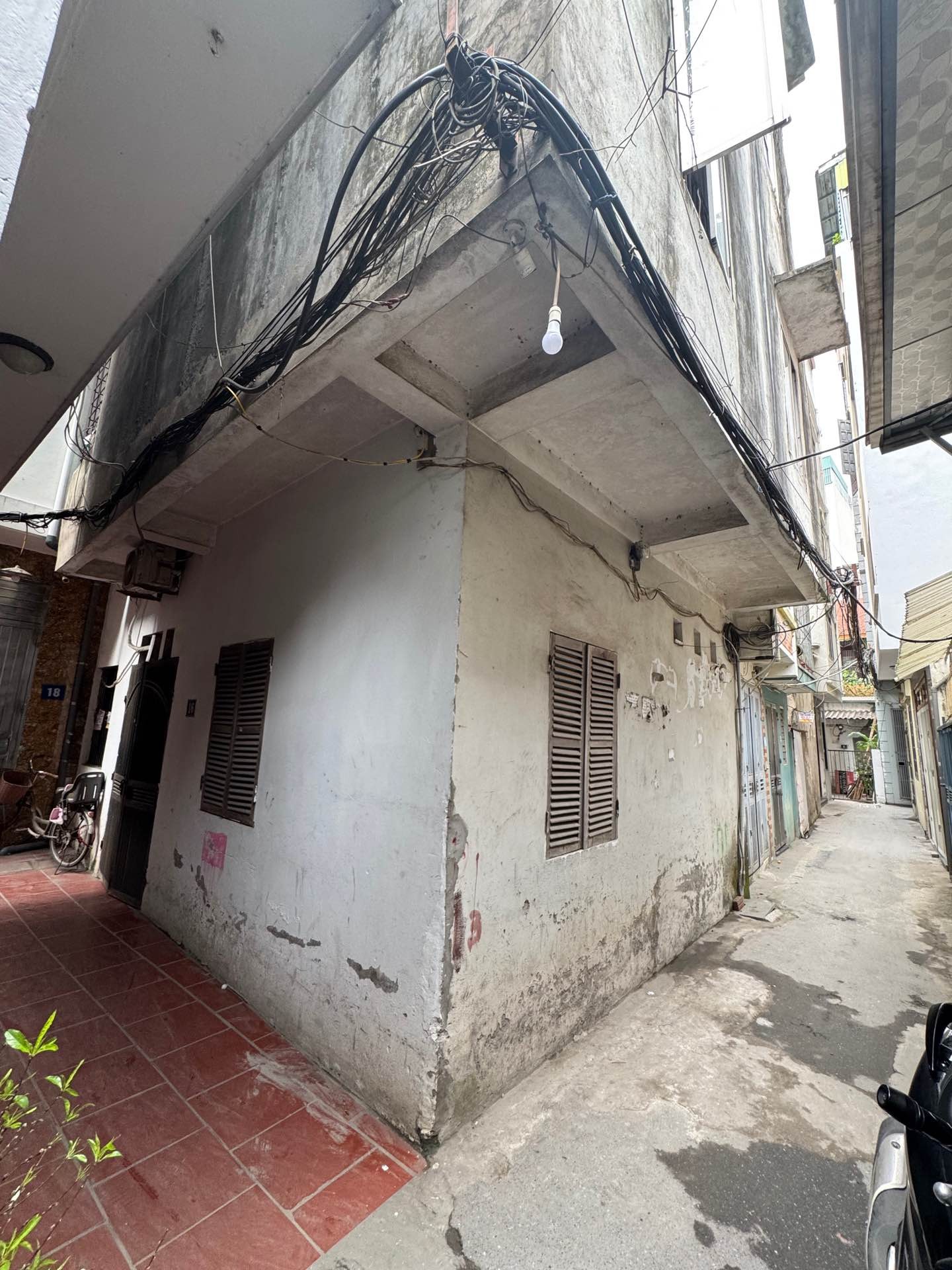 8.11.36.59.8.16 Lê Quang Đạo 3 tầng, 47/55m2 9.7 tỷ