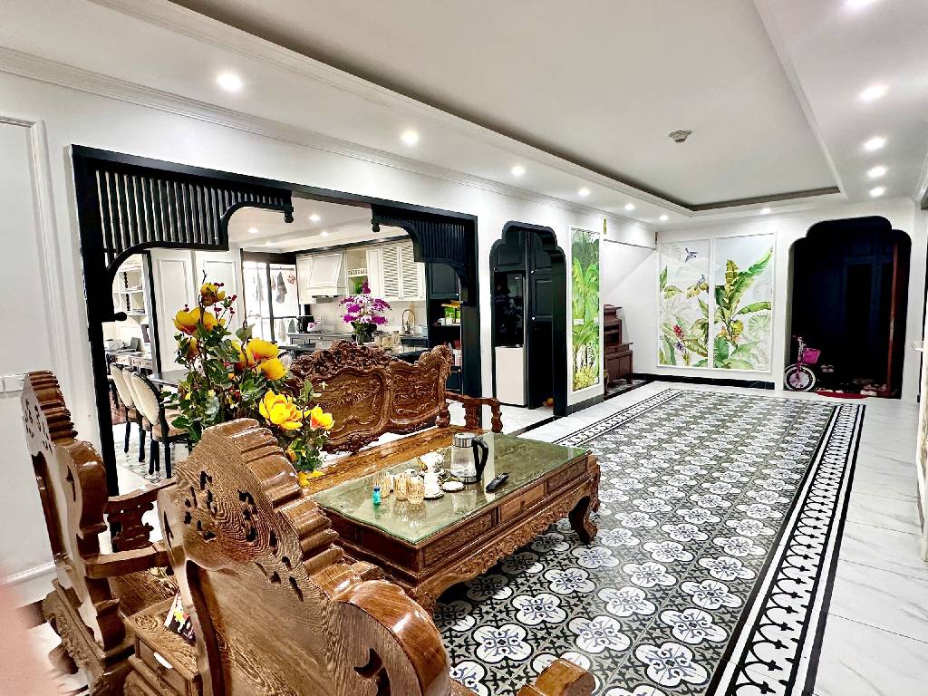 Căn hộ chung cư cao cấp 202 m2 tại làng Việt Kiều Châu Âu thiết kế sang trọng và tiện ích nổi bật
