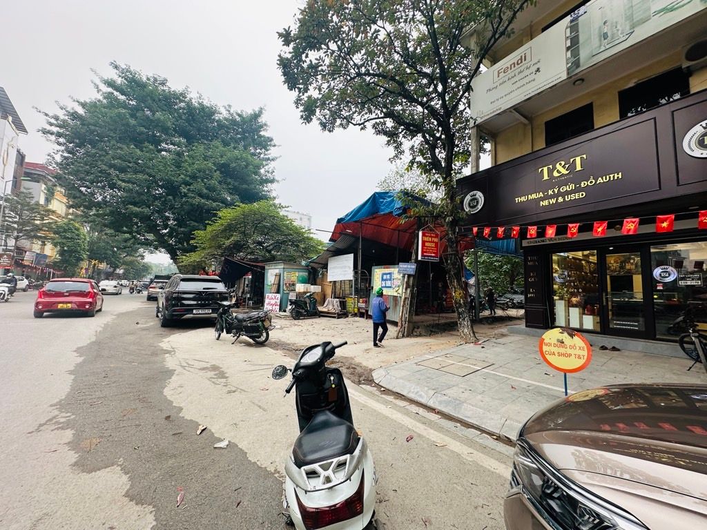 Cơ hội vàng sở hữu nhà riêng vị trí đắc địa tại Giang Văn Minh, tiềm năng xây tòa nhà văn phòng