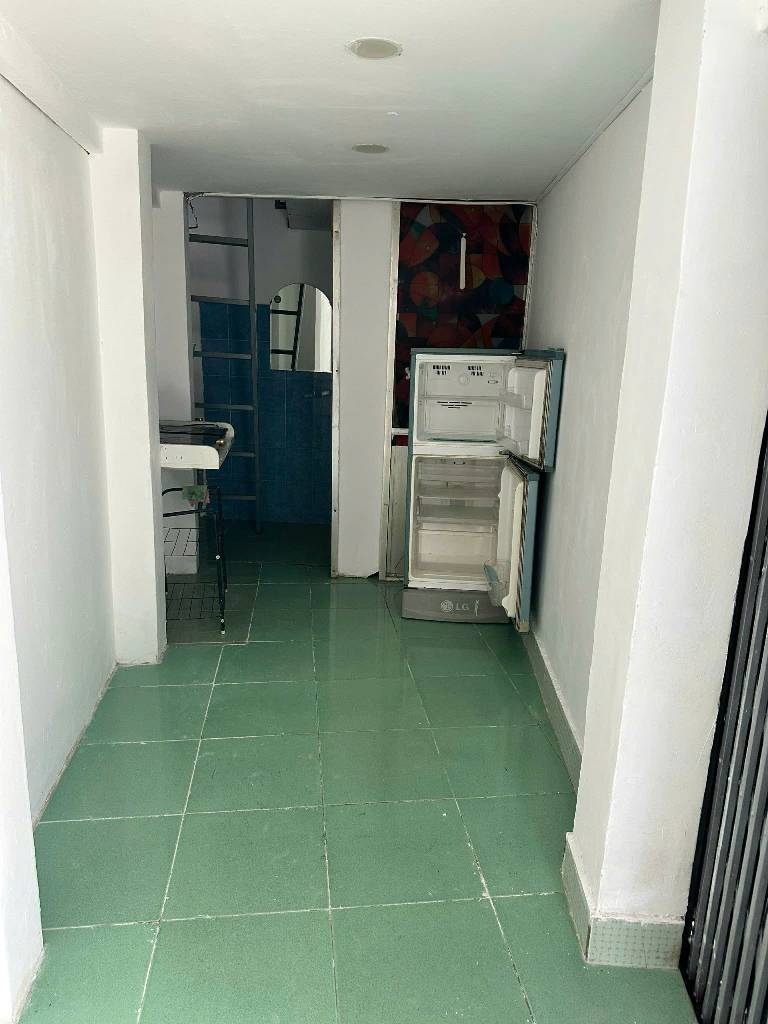 Nhà nở hậu nhỏ xinh Bình Thạnh - Ngay Nguyễn Cửu Vân chưa tới 2ty