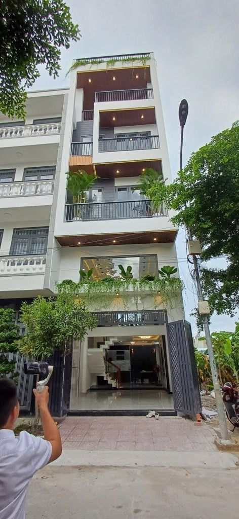 🔥 NHÀ 5 TẦNG THẠNH XUÂN 24 – 56M² – NGANG 4.5M – 7.6 TỶ 🔥
🏡 Diện tích 4.5 x 13m, công nhận 56m²,