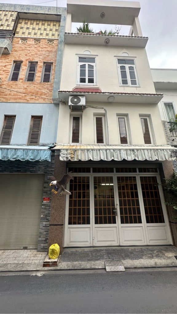Nhà đẹp khu VIP Bàu Cát, giá siêu ưu đãi