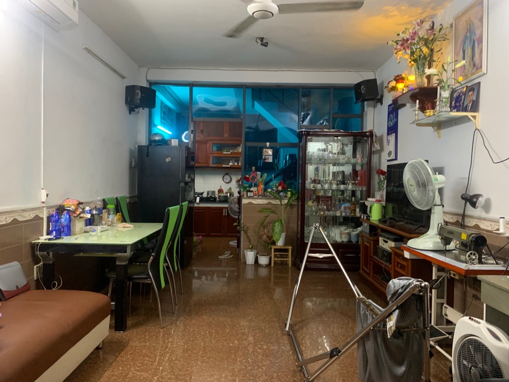 Nhà đẹp 5 tầng ngay Nguyễn Bặc, Tân Bình, tiện di chuyển