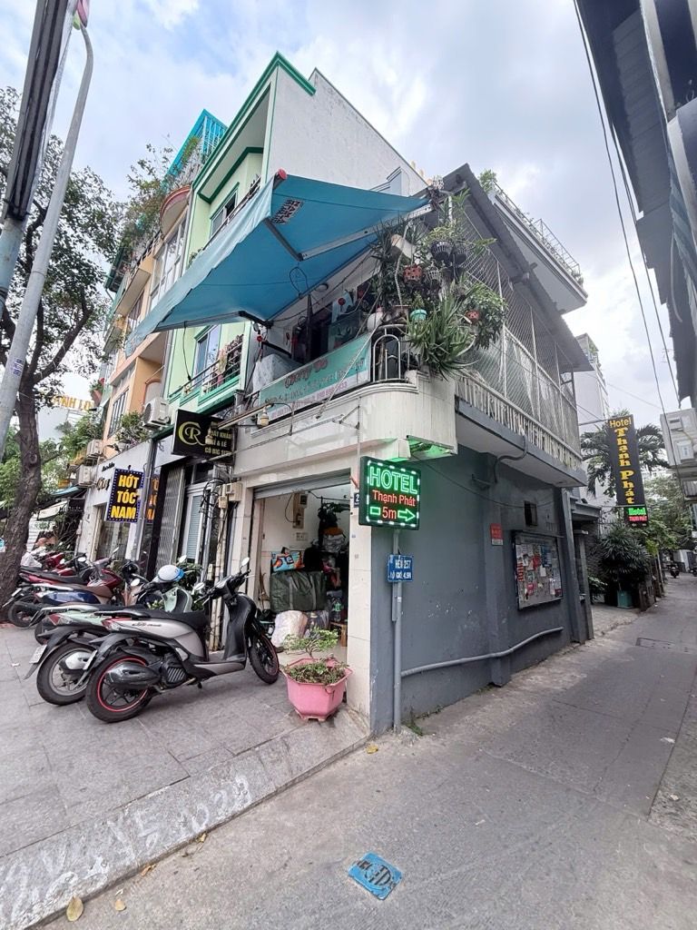 Bán nhà mặt phố 2 tầng diện tích 16.3m2 tại Phường 2, Phú Nhuận