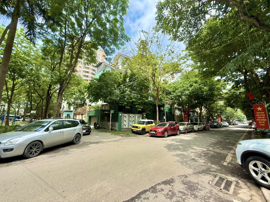 Bán biệt thự liền kề lô góc 2 mặt đường Nguyễn Cơ Thạch, Mỹ Đình, 152m2, giảm giá còn 68 tỷ