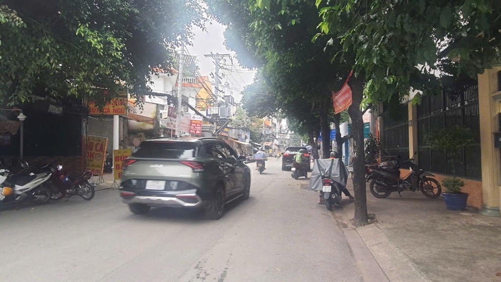 Nhà riêng 4 tầng 51.5m² hướng Bắc tại Lam Sơn, giá 9.3 tỷ