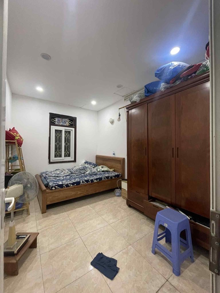 Bán Nhà 3 Hoàng Đạo Thành, diện tích 46m2x3 tầng giá 8,6 tỷ