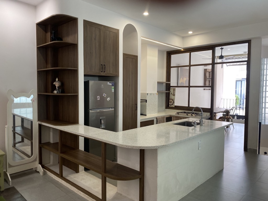 Nhà Phú Nhuận Hiện Đại 4 Tầng, 3 Phòng Ngủ, Hẻm Xe Hơi